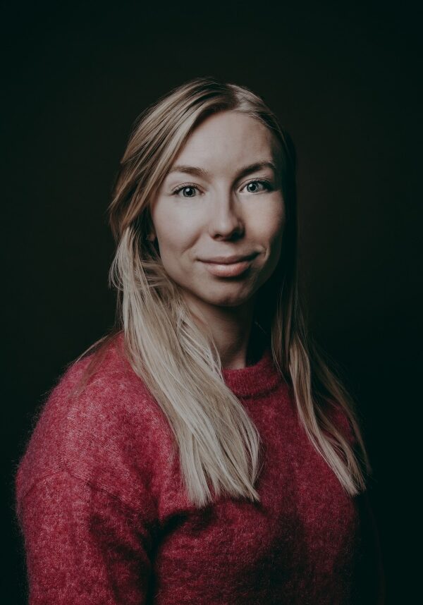 Företagsfotografering i Umeå, profilbild kvinna på företag